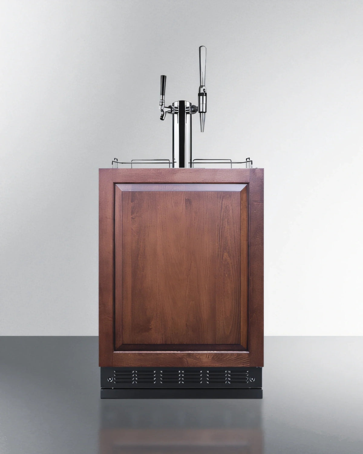 Summit Cold Brew & Nitro Coffee Kegerator — 24″, Dual Tap